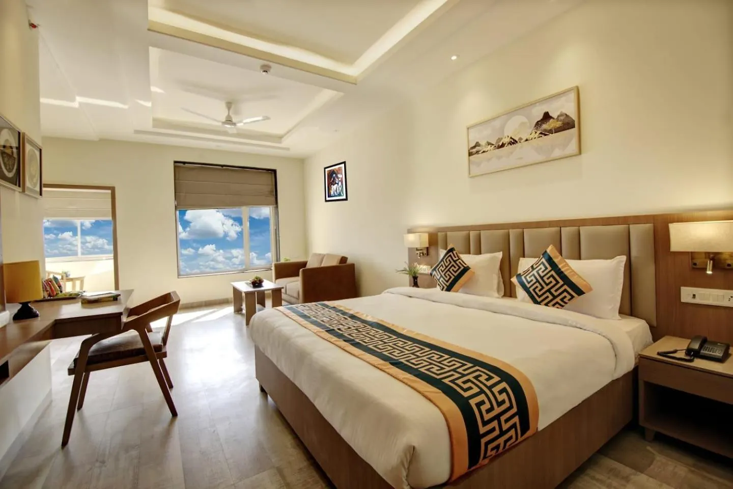 ****  King Plaza Hotel New Delhi India