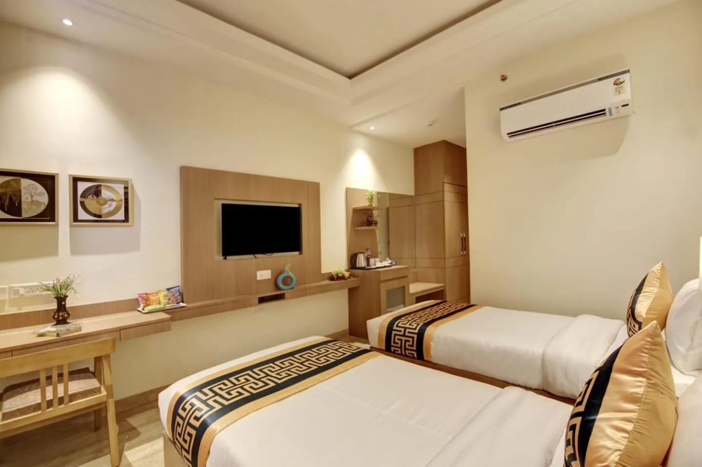 King Plaza Hotel New Delhi