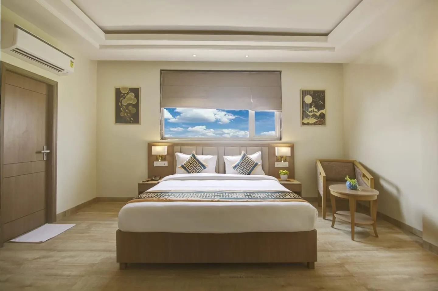 King Plaza Hotel New Delhi 4*,